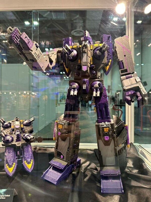 Image Of Titan Class Tidal Wave And Cybertronian Wheeljack Reveals At Cybertron Fest 2023  (27 of 43)